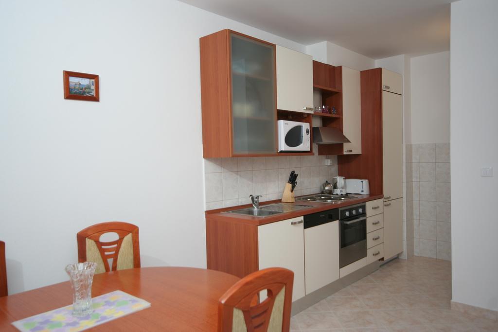 Apartments Mavarcica Trogir Habitación foto